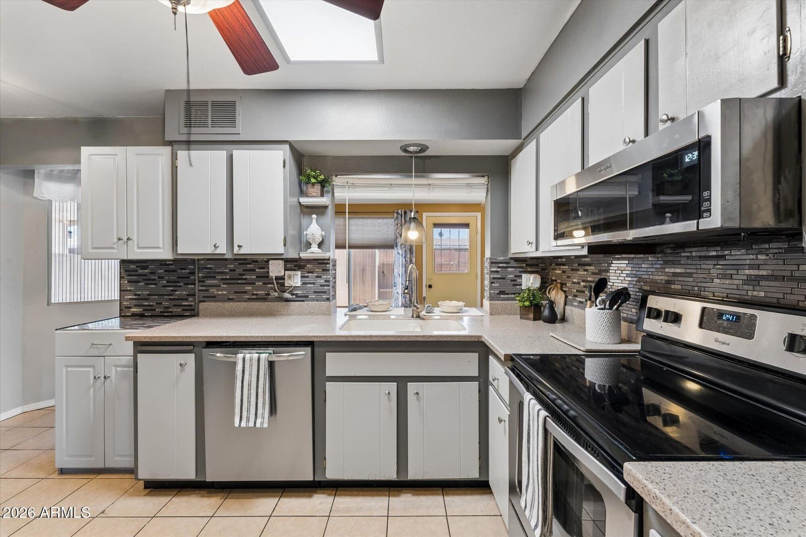 13413 N 111th Avenue, Sun City, AZ 85351 — photo 17 of 32