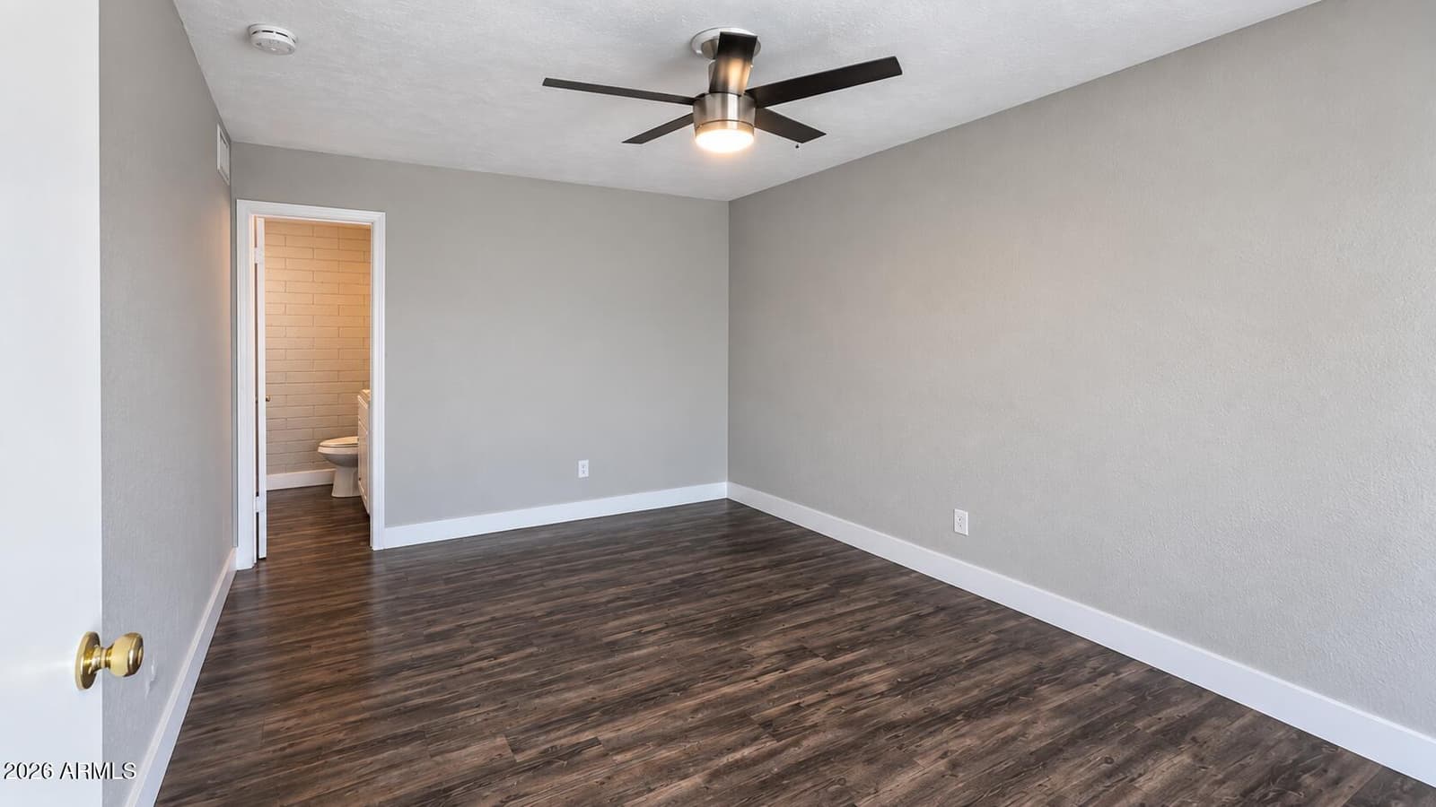 3817 N 59th Drive, Phoenix, AZ 85033 — photo 11 of 17