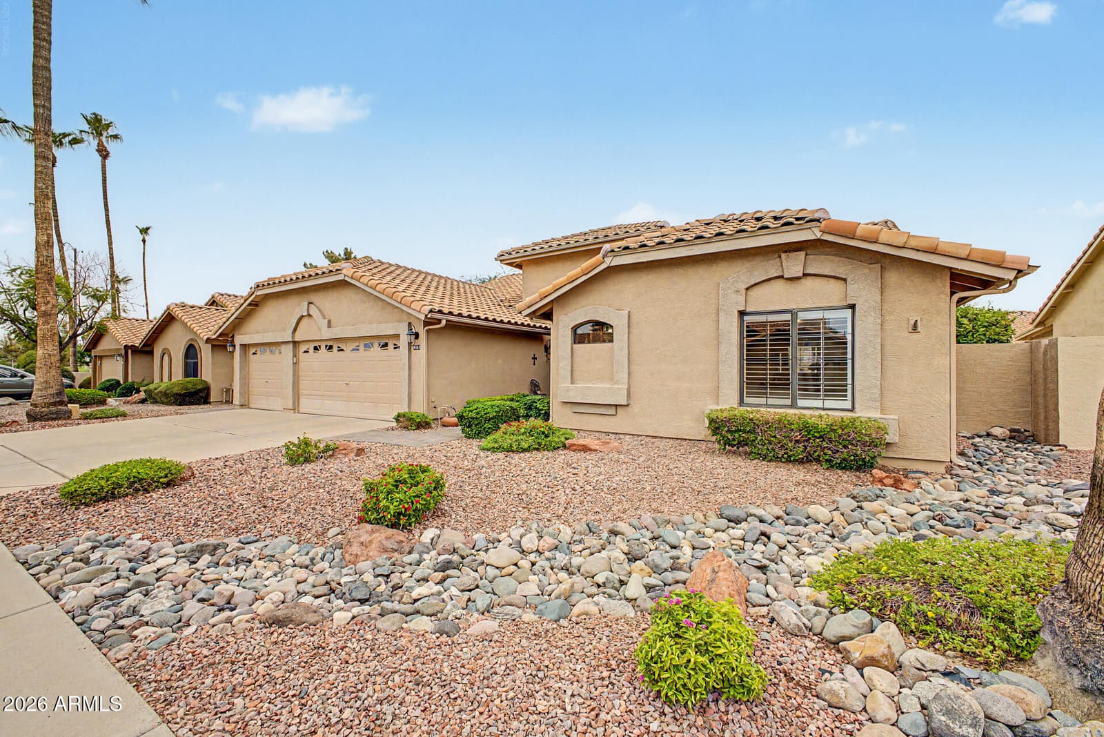 9142 W Palm Tree Drive, Peoria, AZ 85382 — photo 3 of 48