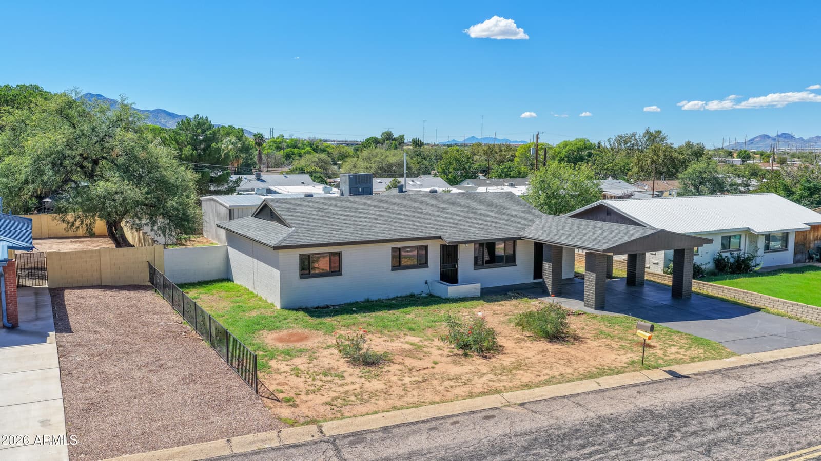 716 North Avenue, Sierra Vista, AZ 85635 — photo 5 of 47