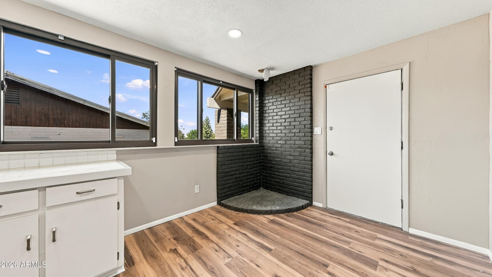716 North Avenue, Sierra Vista, AZ 85635 — photo 9 of 47