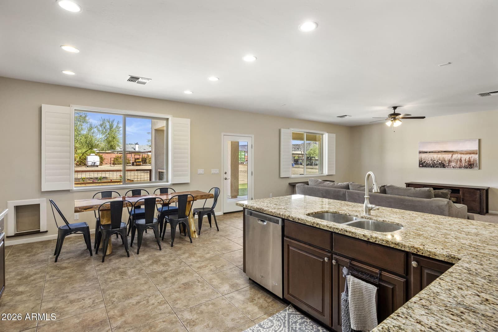 40712 N 3rd Avenue, Phoenix, AZ 85086 — photo 8 of 41