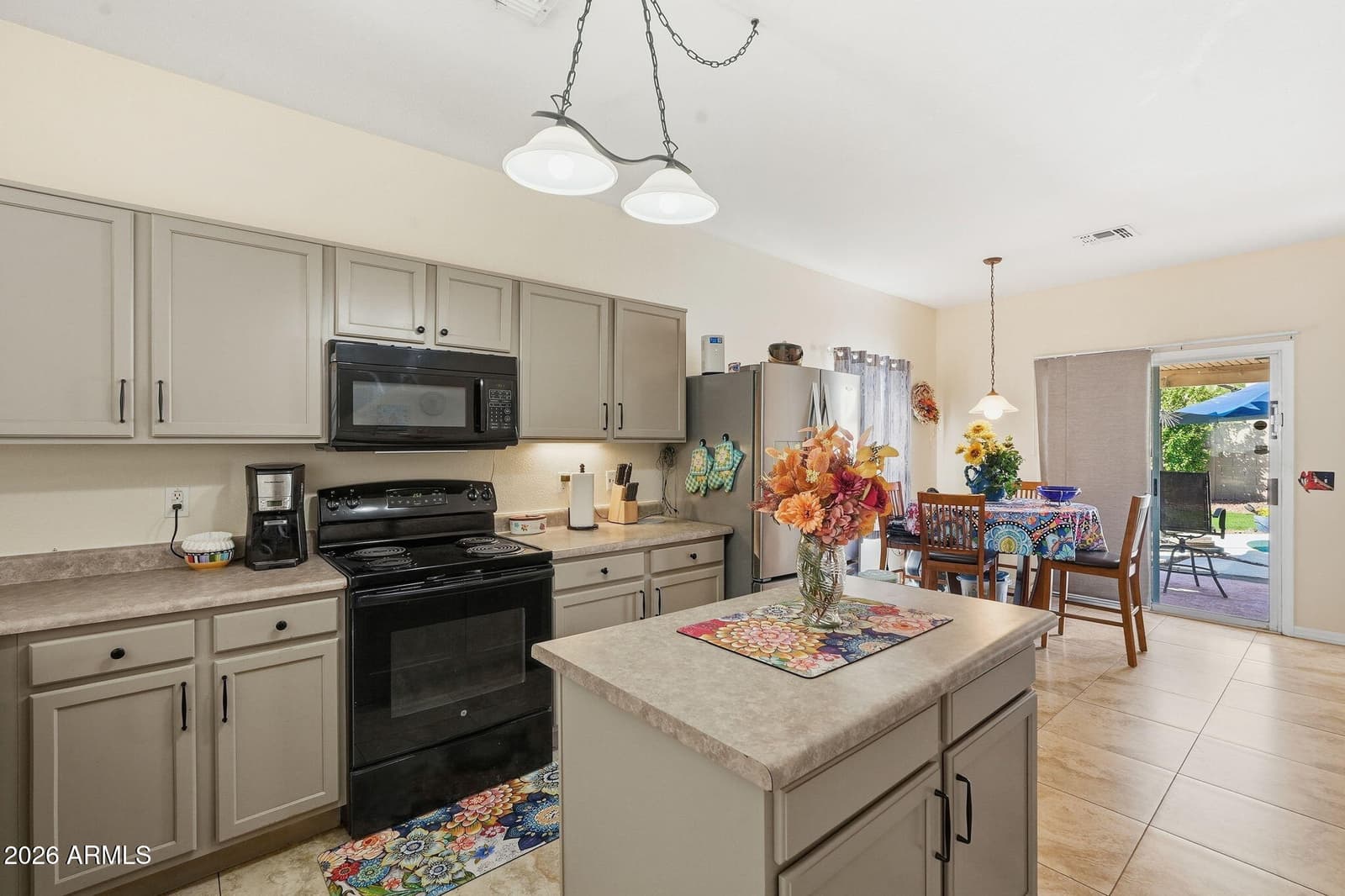 13286 W Redfield Road, Surprise, AZ 85379 — photo 3 of 18