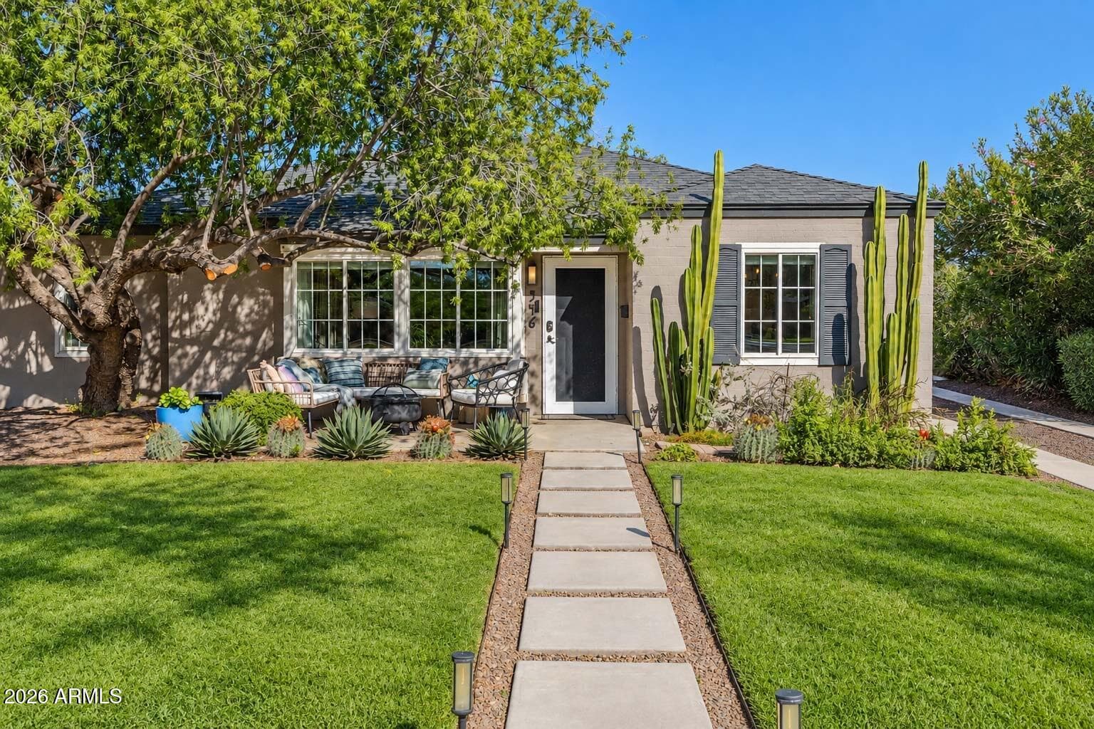 546 W Lewis Avenue, Phoenix, AZ 85003 — photo 1 of 56