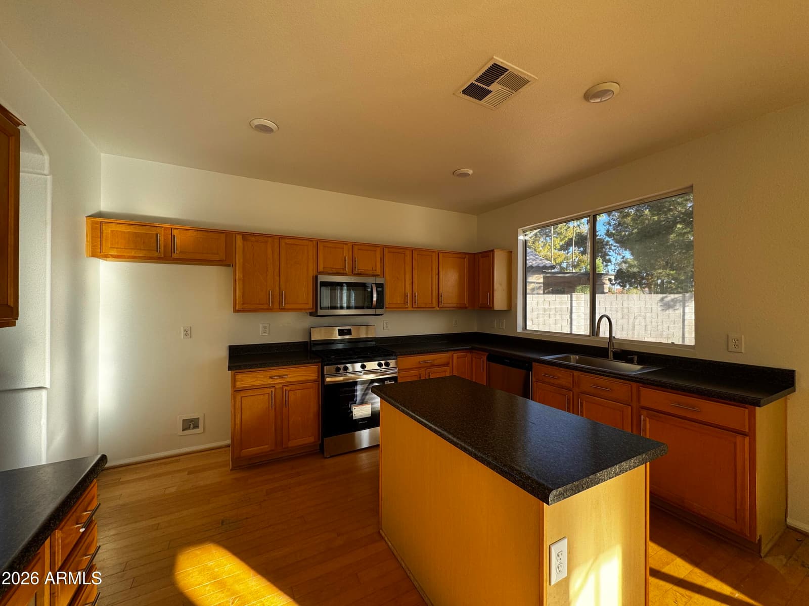 2655 S 158th Drive, Goodyear, AZ 85338 — photo 13 of 77