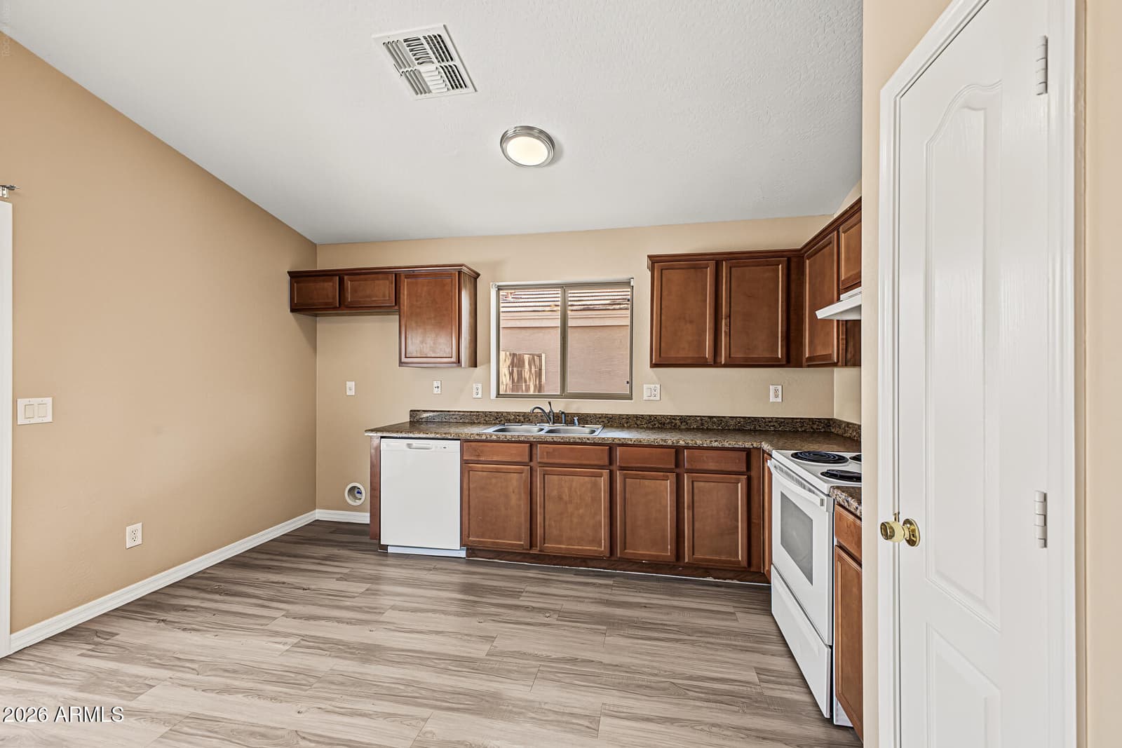6642 E Flynn Avenue, Florence, AZ 85132 — photo 7 of 25