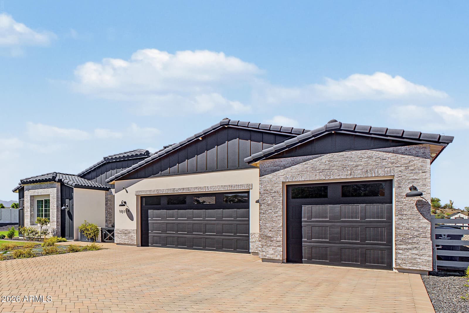 10114 S 32nd Drive, Laveen, AZ 85339 — photo 4 of 57
