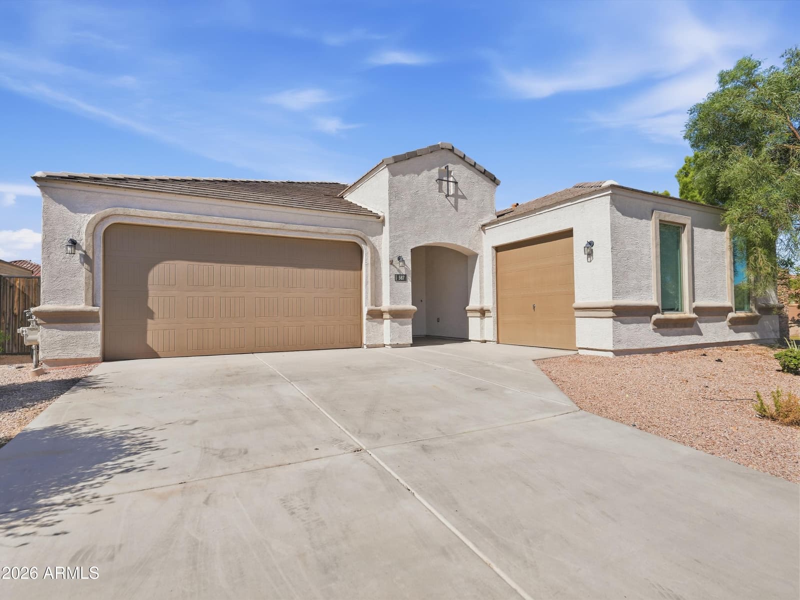 587 W Danish Red Trail, San Tan Valley, AZ 85143 — photo 1 of 46
