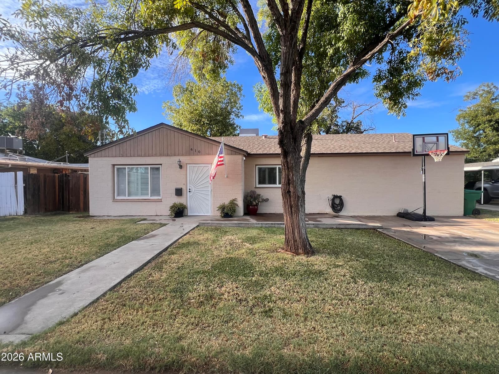 610 E 1st Place, Mesa, AZ 85203 — photo 2 of 18