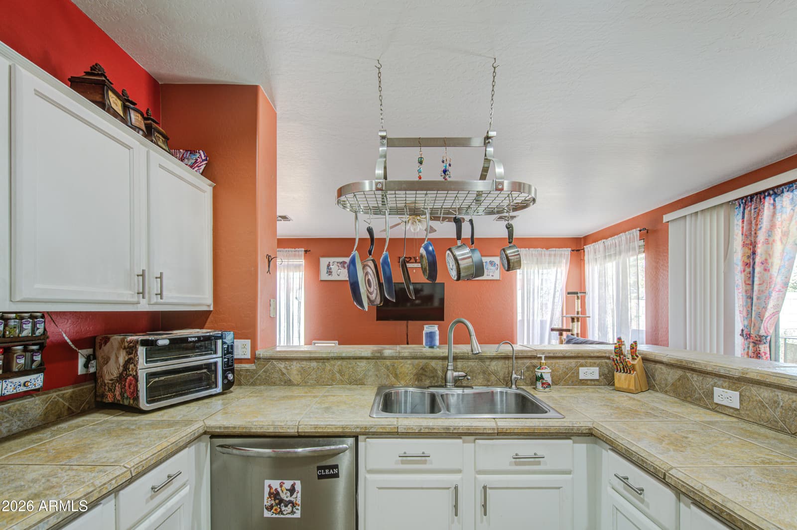 2579 S Ponderosa Drive, Gilbert, AZ 85295 — photo 11 of 48