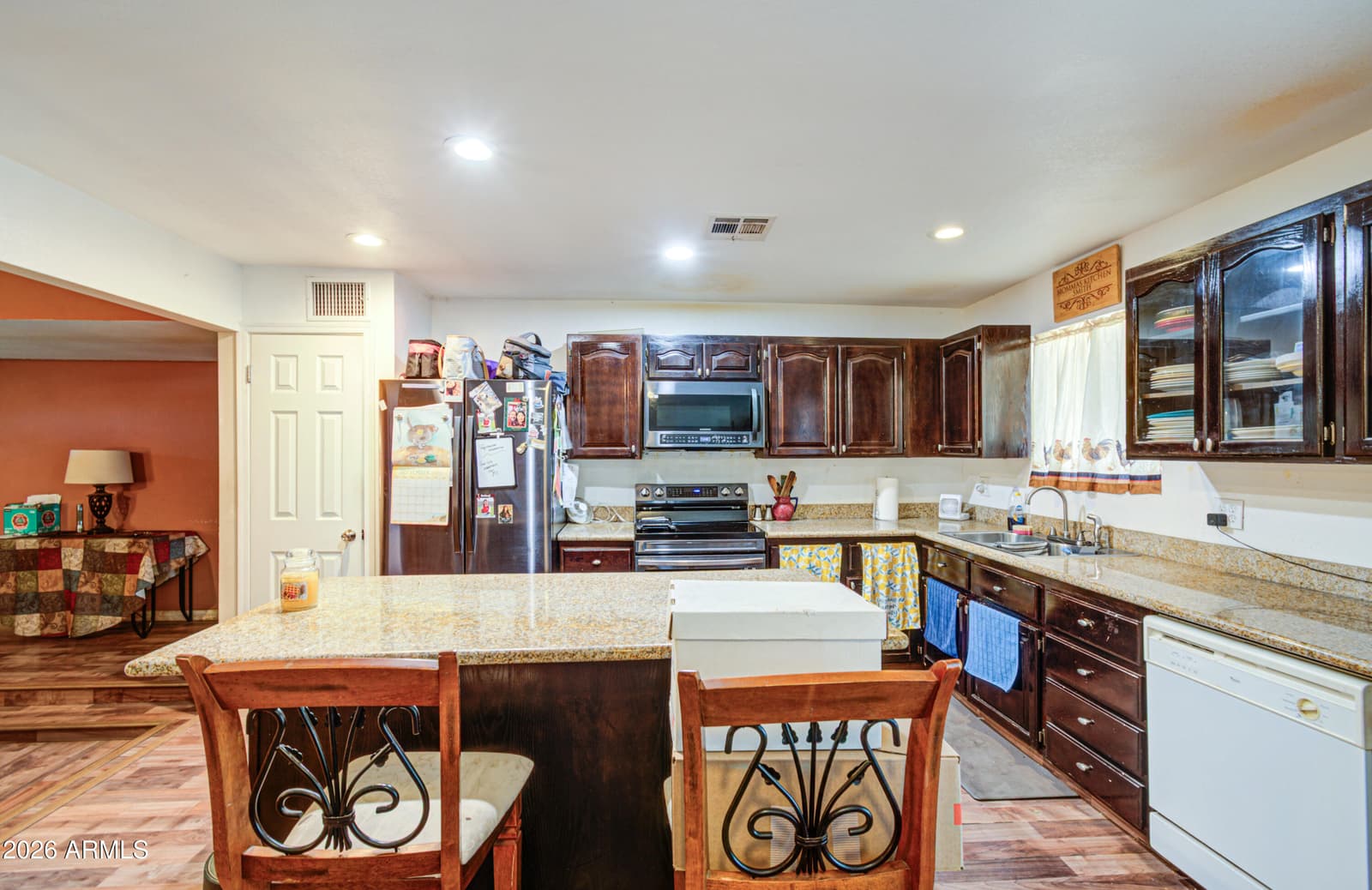 4738 N 40th Drive, Phoenix, AZ 85019 — photo 16 of 44