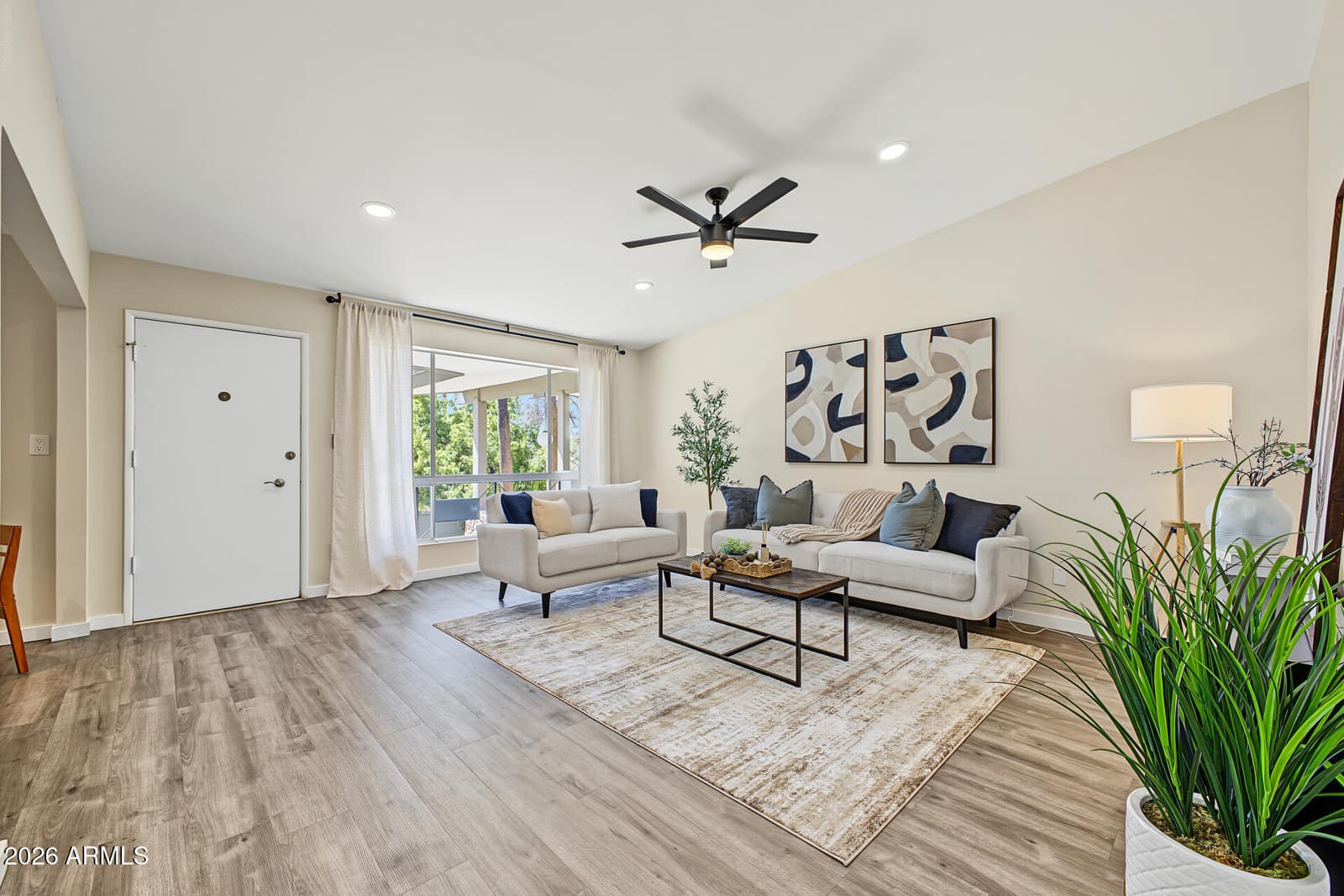 5226 N 20th Street C10, Phoenix, AZ 85016 — photo 2 of 17