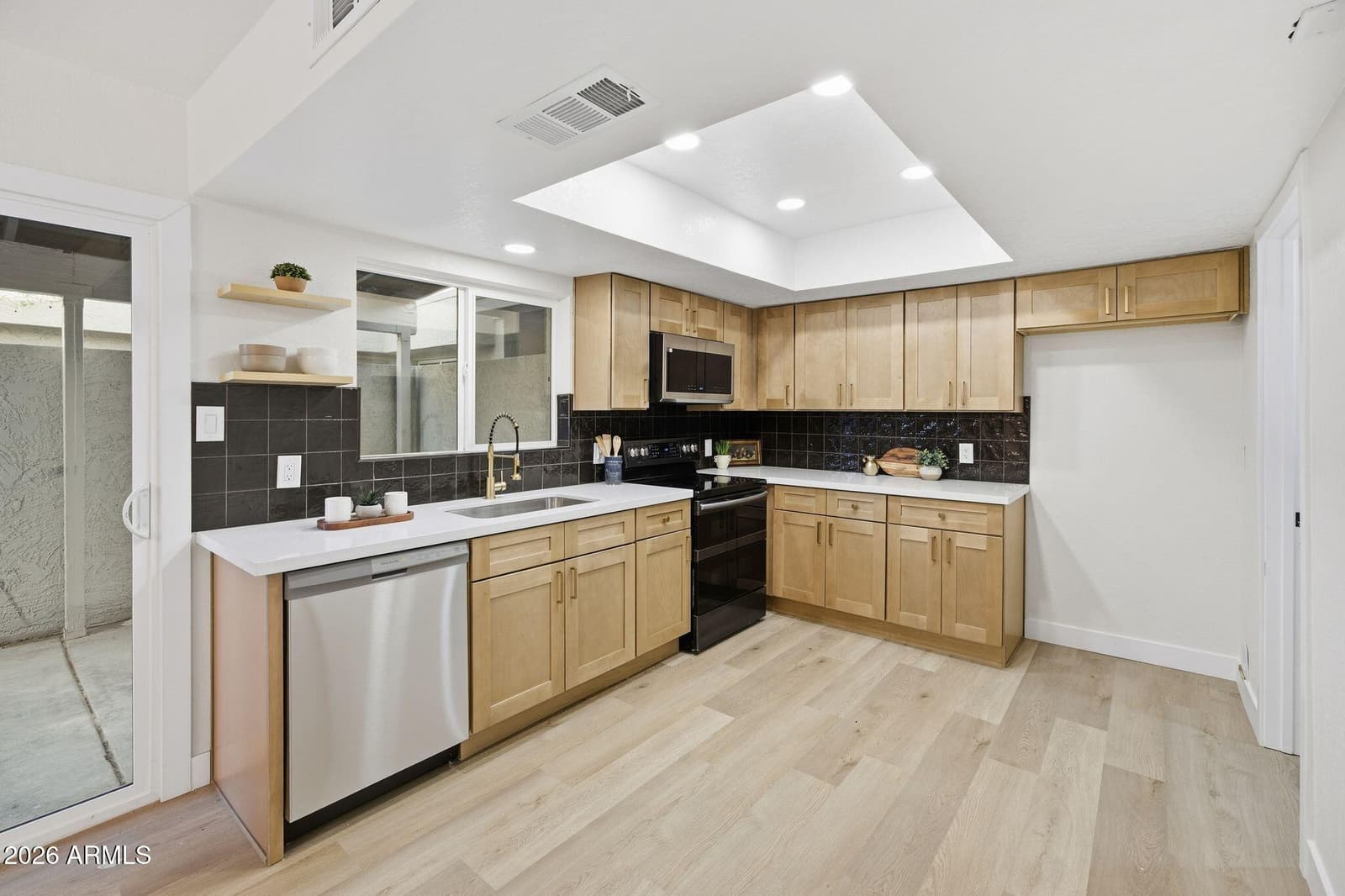 2416 W Caribbean Lane 2, Phoenix, AZ 85023 — photo 10 of 25