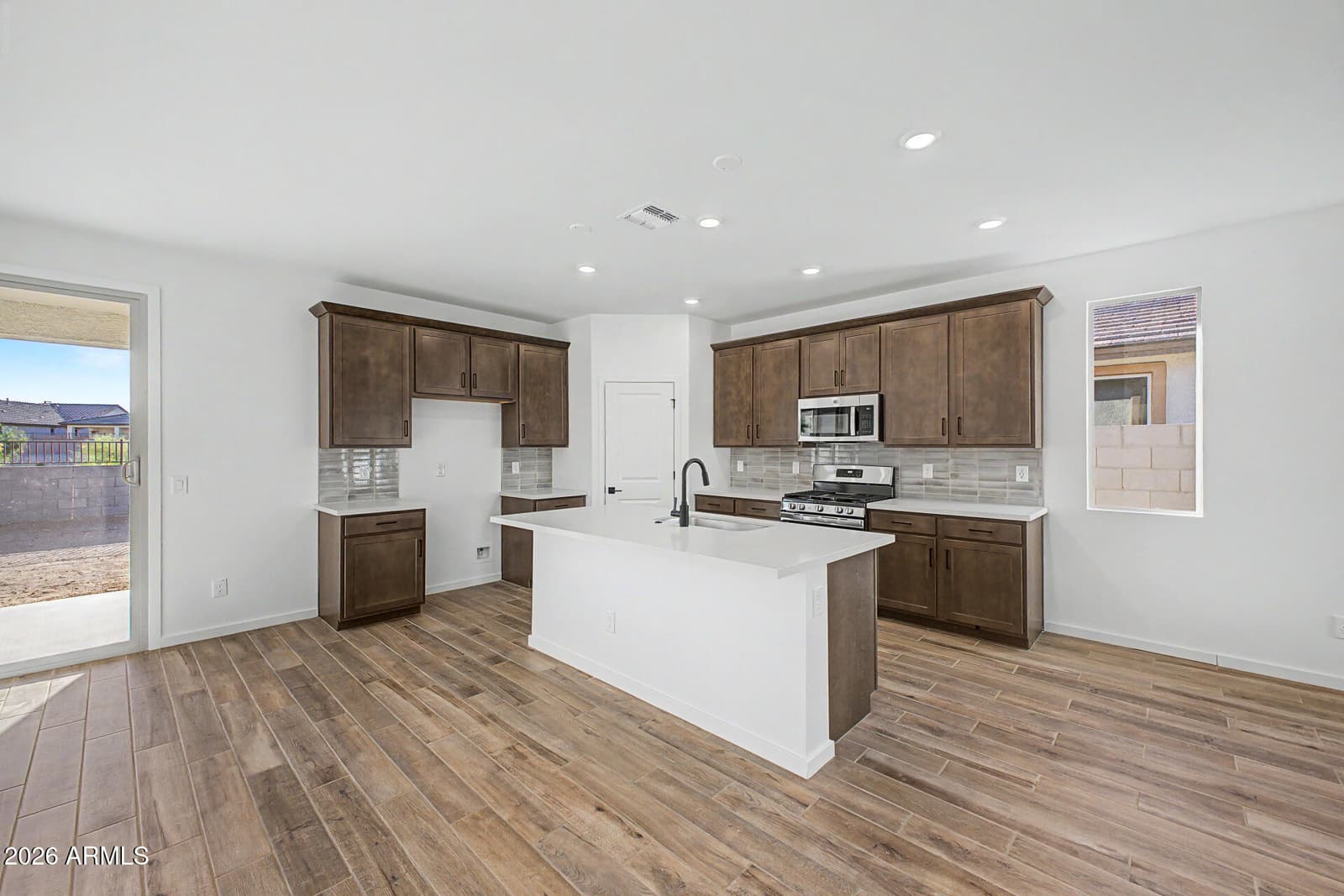 20627 N 225th Drive, Surprise, AZ 85387 — photo 3 of 32