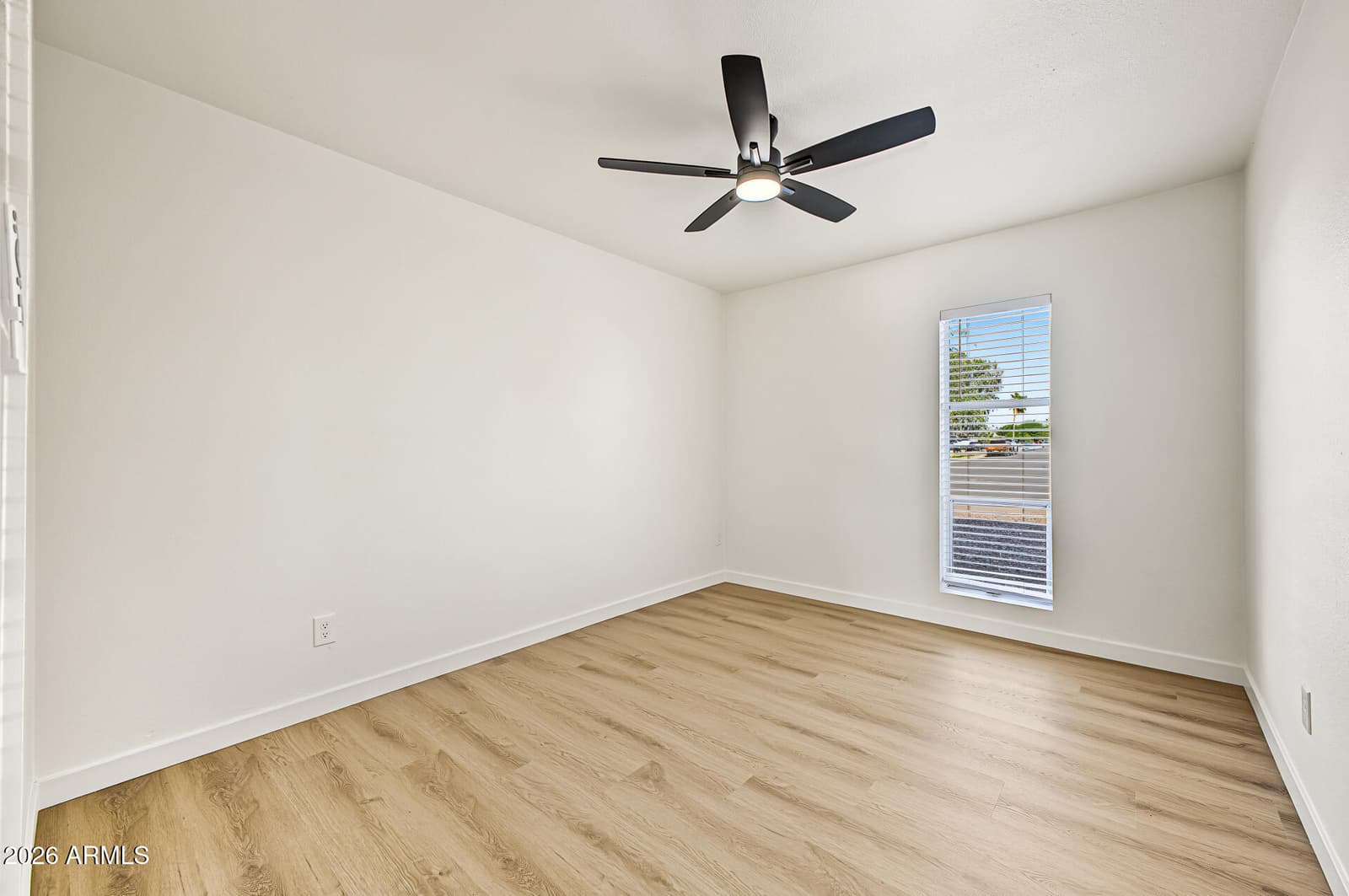 18210 N 23rd Avenue, Phoenix, AZ 85023 — photo 16 of 27
