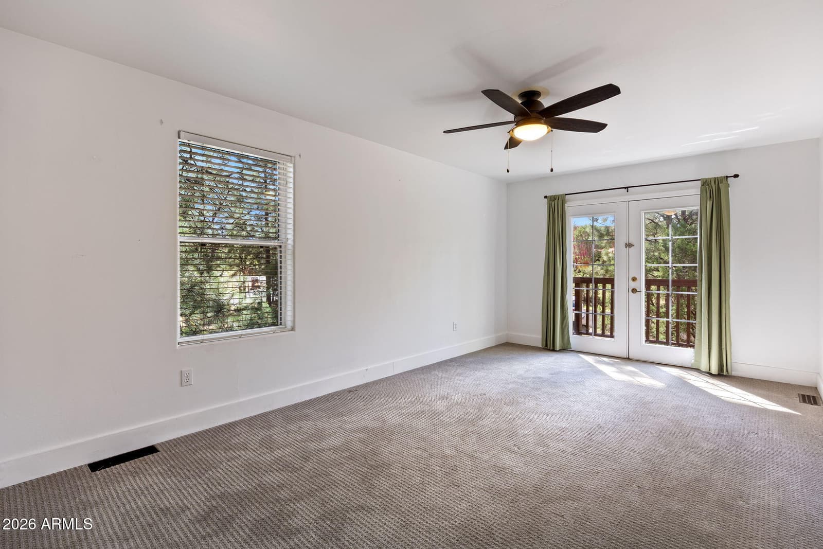 2232 Forest Park Drive, Overgaard, AZ 85933 — photo 19 of 39