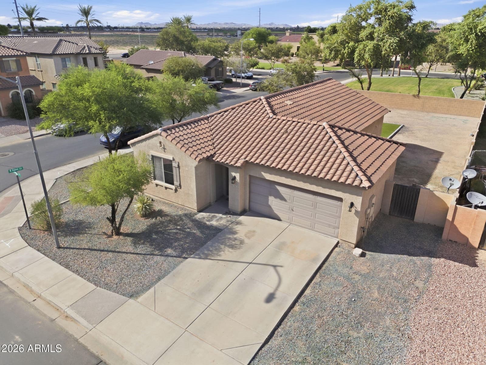 1526 E Palo Verde Drive, Casa Grande, AZ 85122 — photo 7 of 44