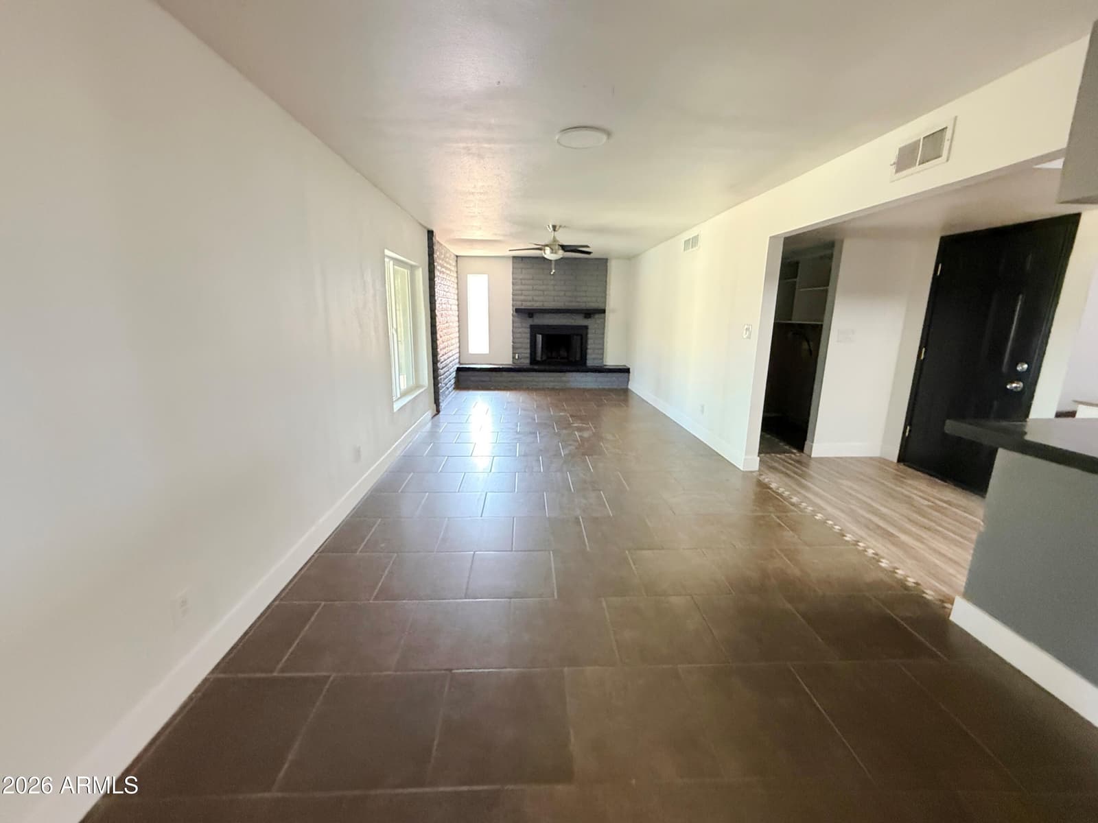 10037 N 43rd Avenue, Phoenix, AZ 85051 — photo 7 of 22
