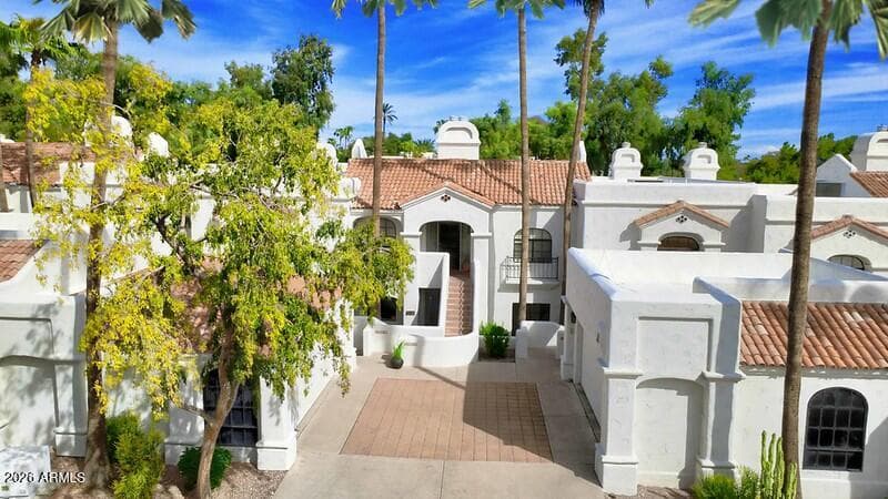 6153 N 28th Place, Phoenix, AZ 85016 — photo 3 of 43