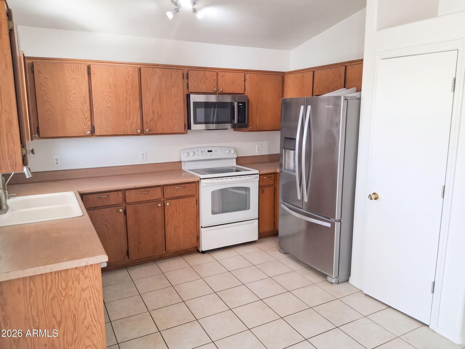 4470 Calle Albuquerque, Sierra Vista, AZ 85635 — photo 3 of 13