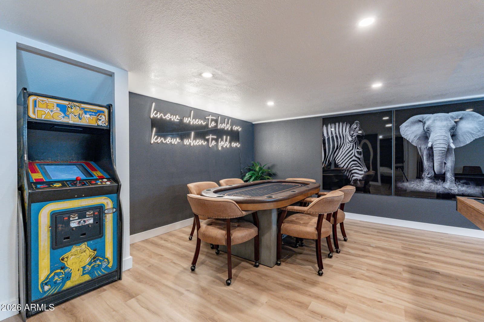 8437 E Keim Drive, Scottsdale, AZ 85250 — photo 11 of 45