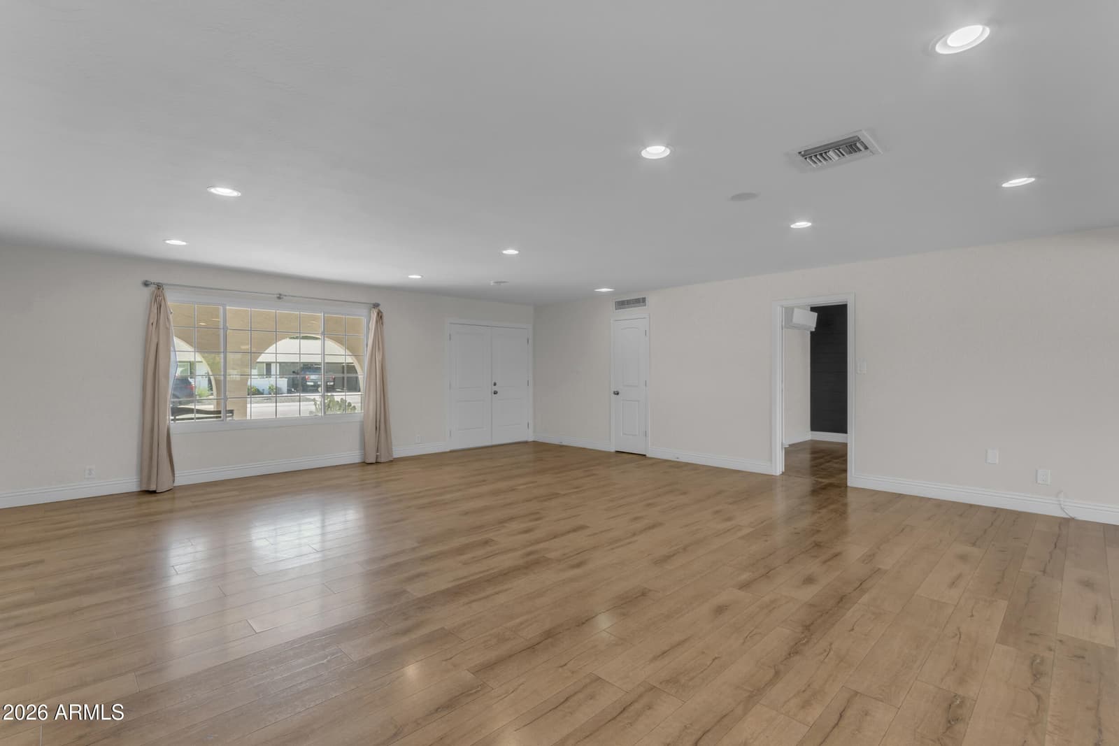 5918 S Jentilly Lane, Tempe, AZ 85283 — photo 13 of 47