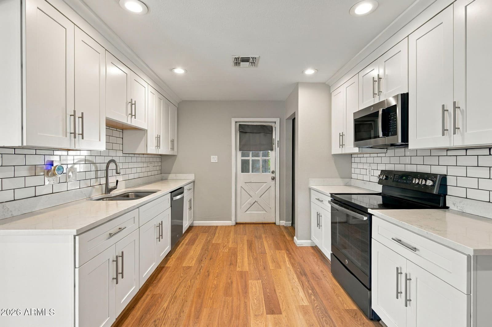 1040 S Grand, Mesa, AZ 85210 — photo 11 of 62
