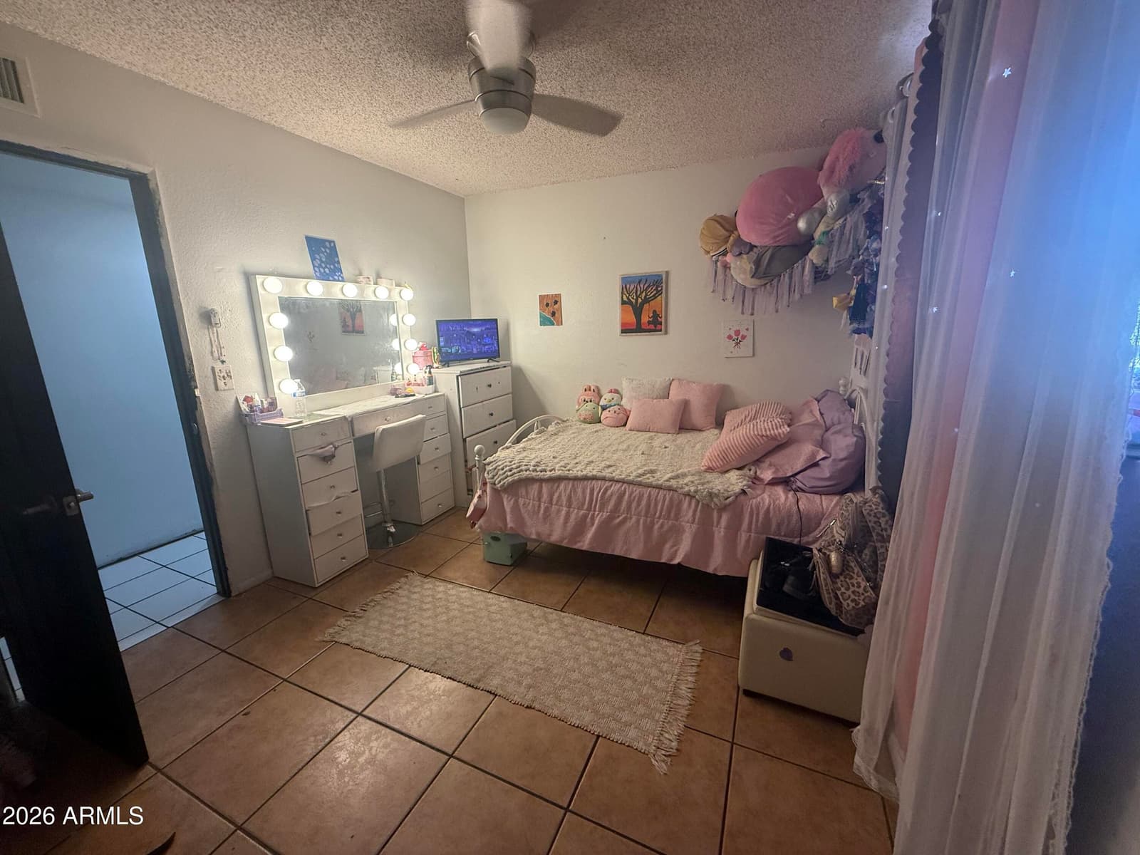 5614 W Monte Vista Road, Phoenix, AZ 85035 — photo 11 of 19