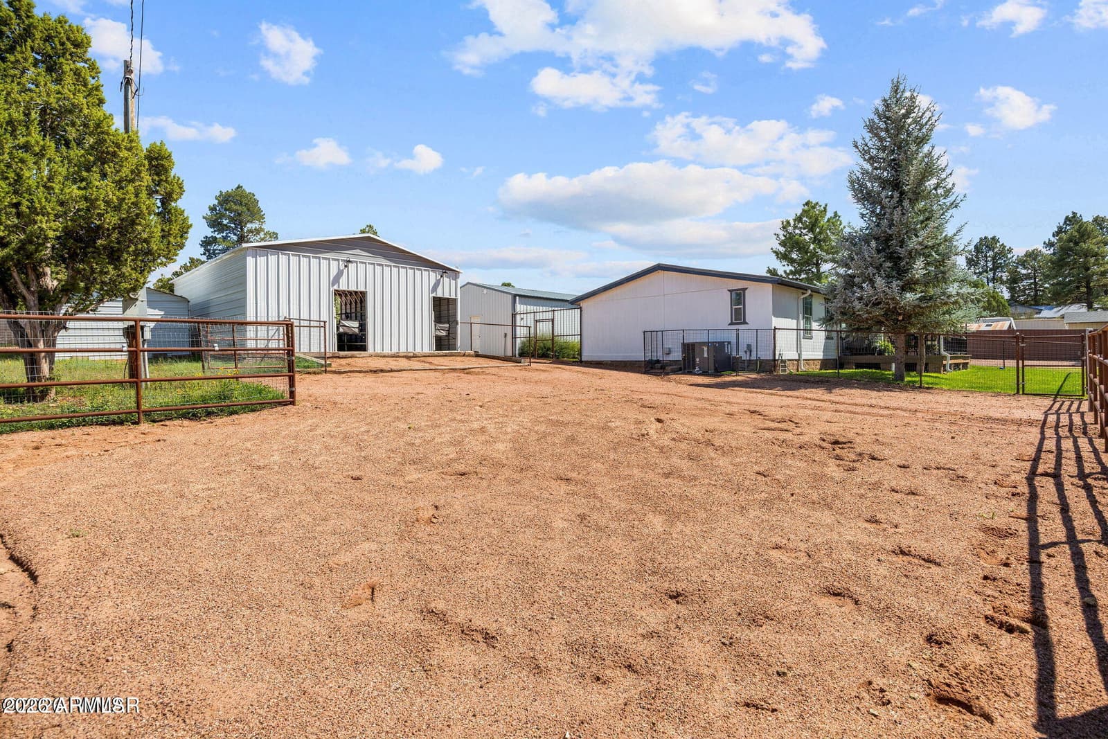 1087 Aspen Way, Show Low, AZ 85901 — photo 4 of 58