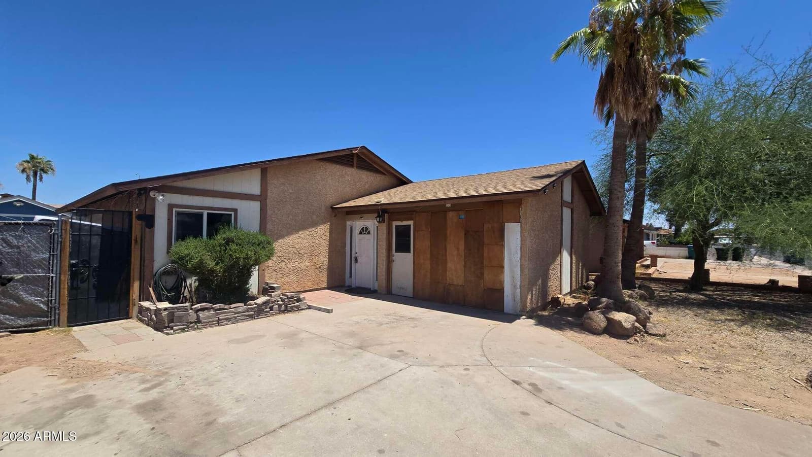 604 W Emelita Avenue, Mesa, AZ 85210 — photo 2 of 43