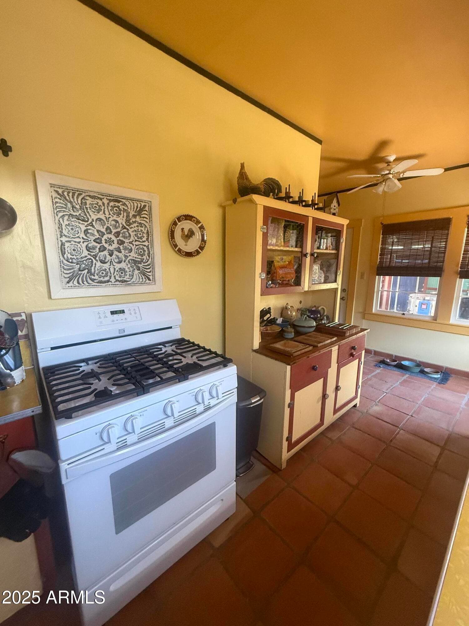 340 W La Mina Avenue, Ajo, AZ 85321 — photo 7 of 21