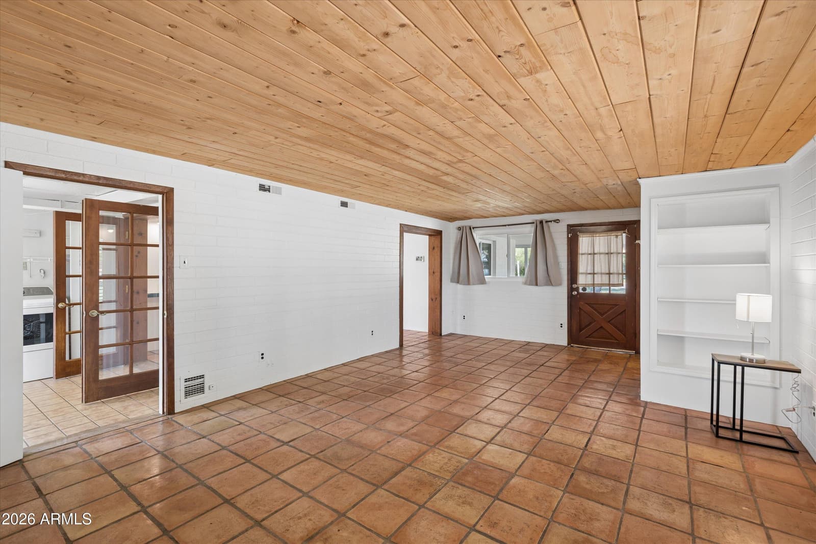 2107 W Minnezona Avenue, Phoenix, AZ 85015 — photo 7 of 40