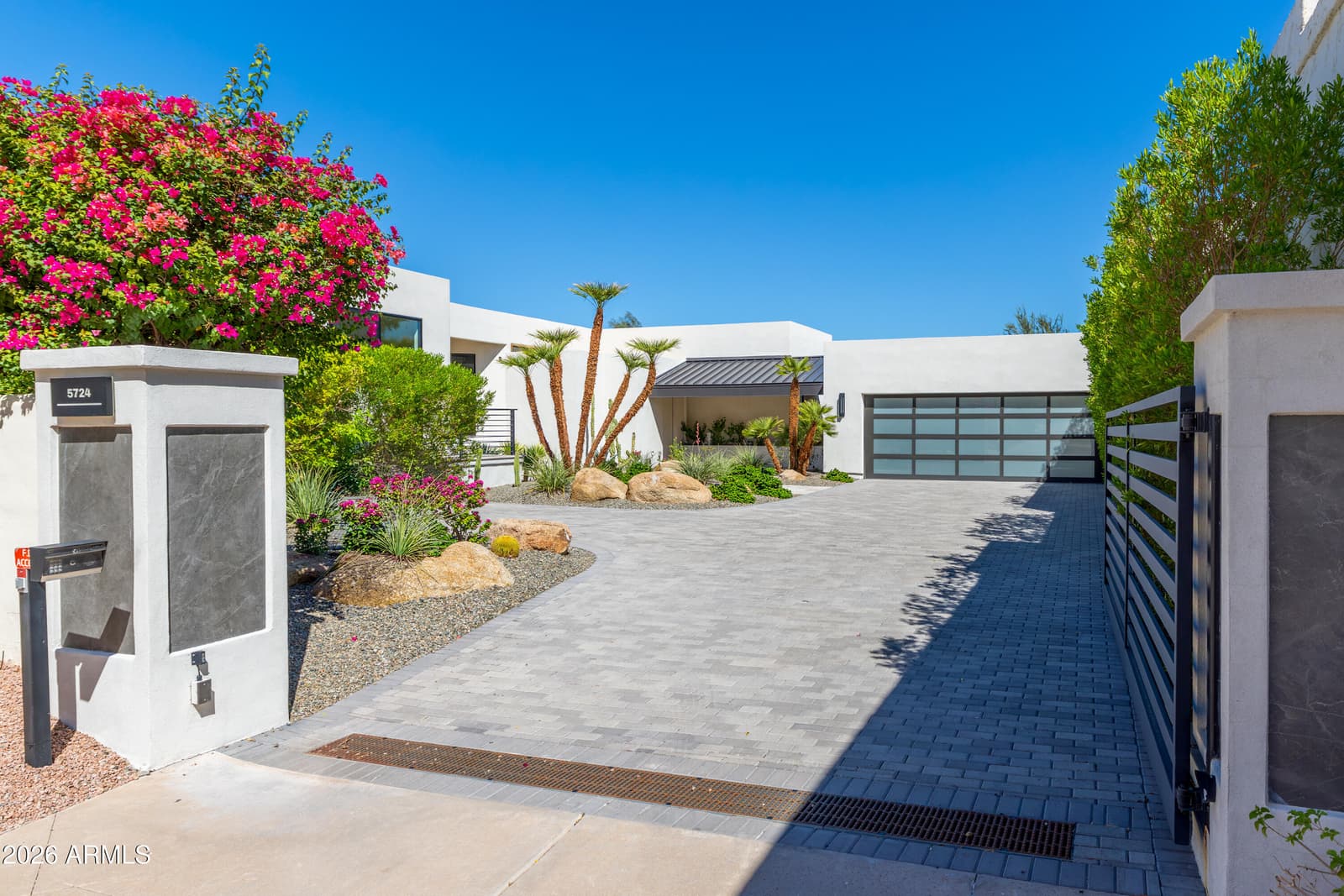 5724 N Echo Canyon Drive, Phoenix, AZ 85018 — photo 124 of 127