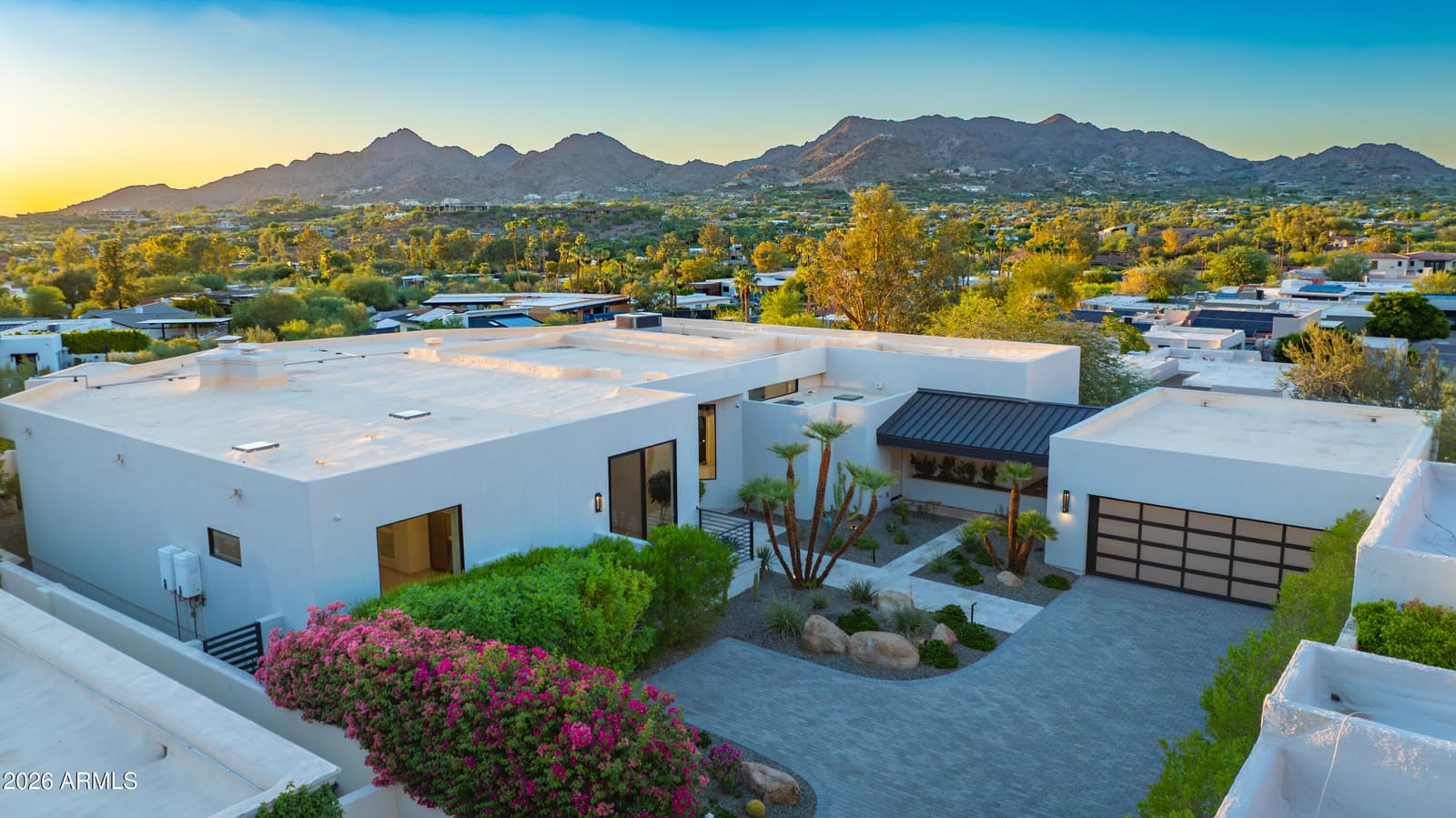 5724 N Echo Canyon Drive, Phoenix, AZ 85018 — photo 2 of 127