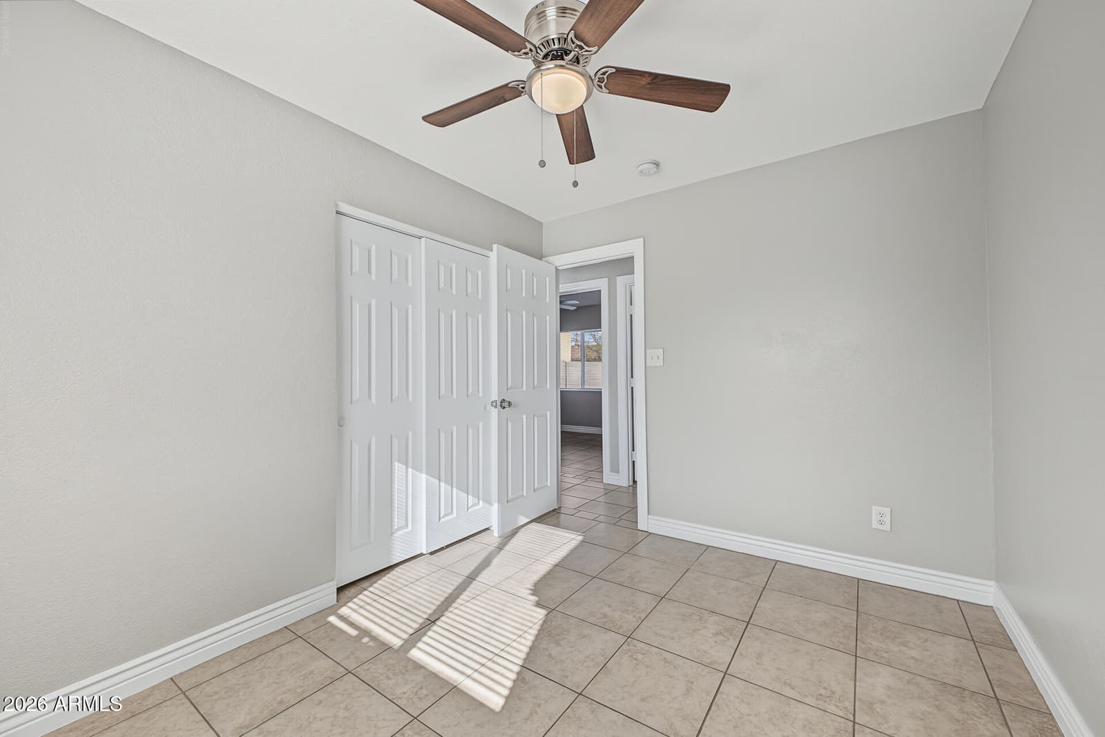 1011 N 61st Drive, Phoenix, AZ 85043 — photo 16 of 27