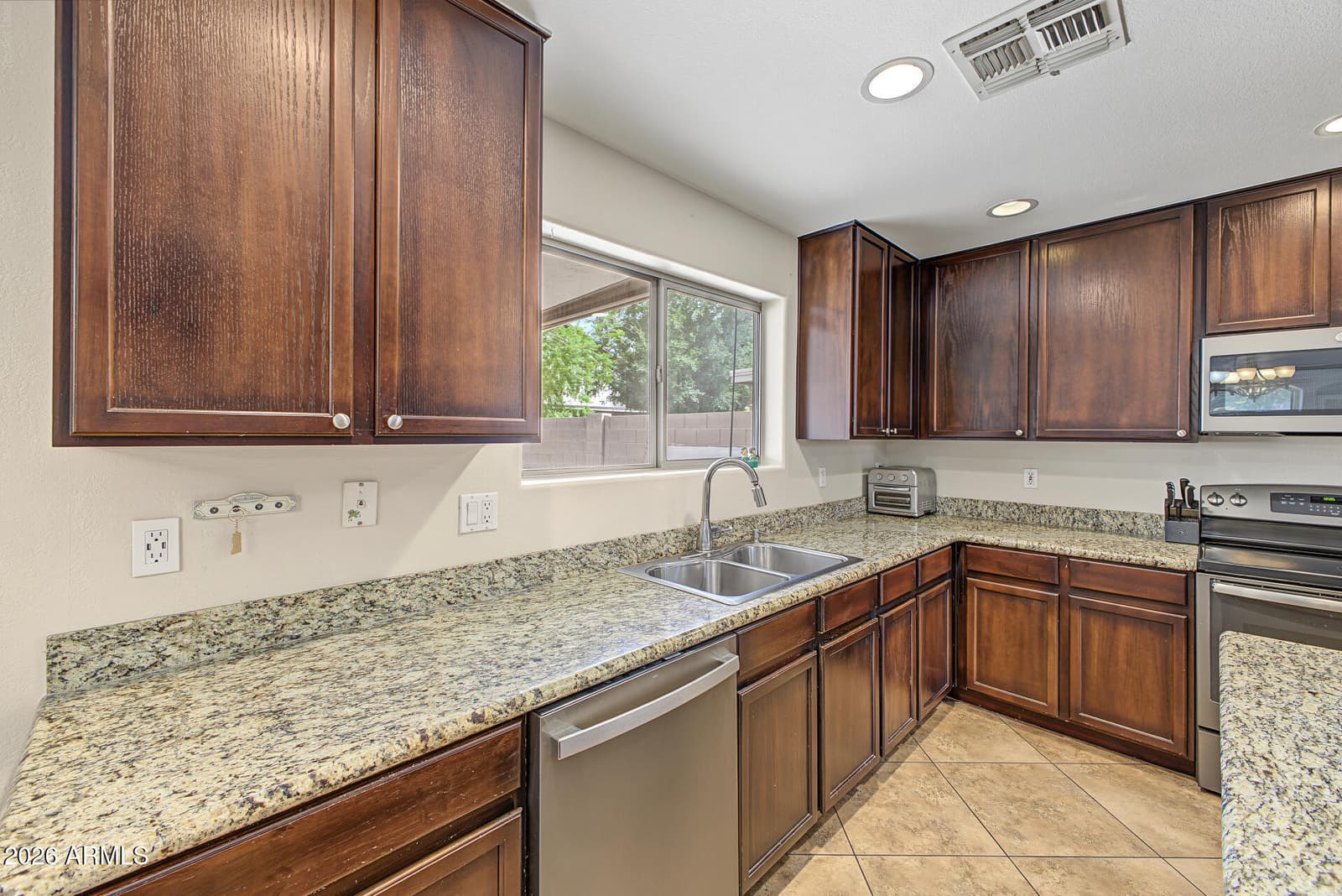 1839 N Sandal, Mesa, AZ 85205 — photo 12 of 47