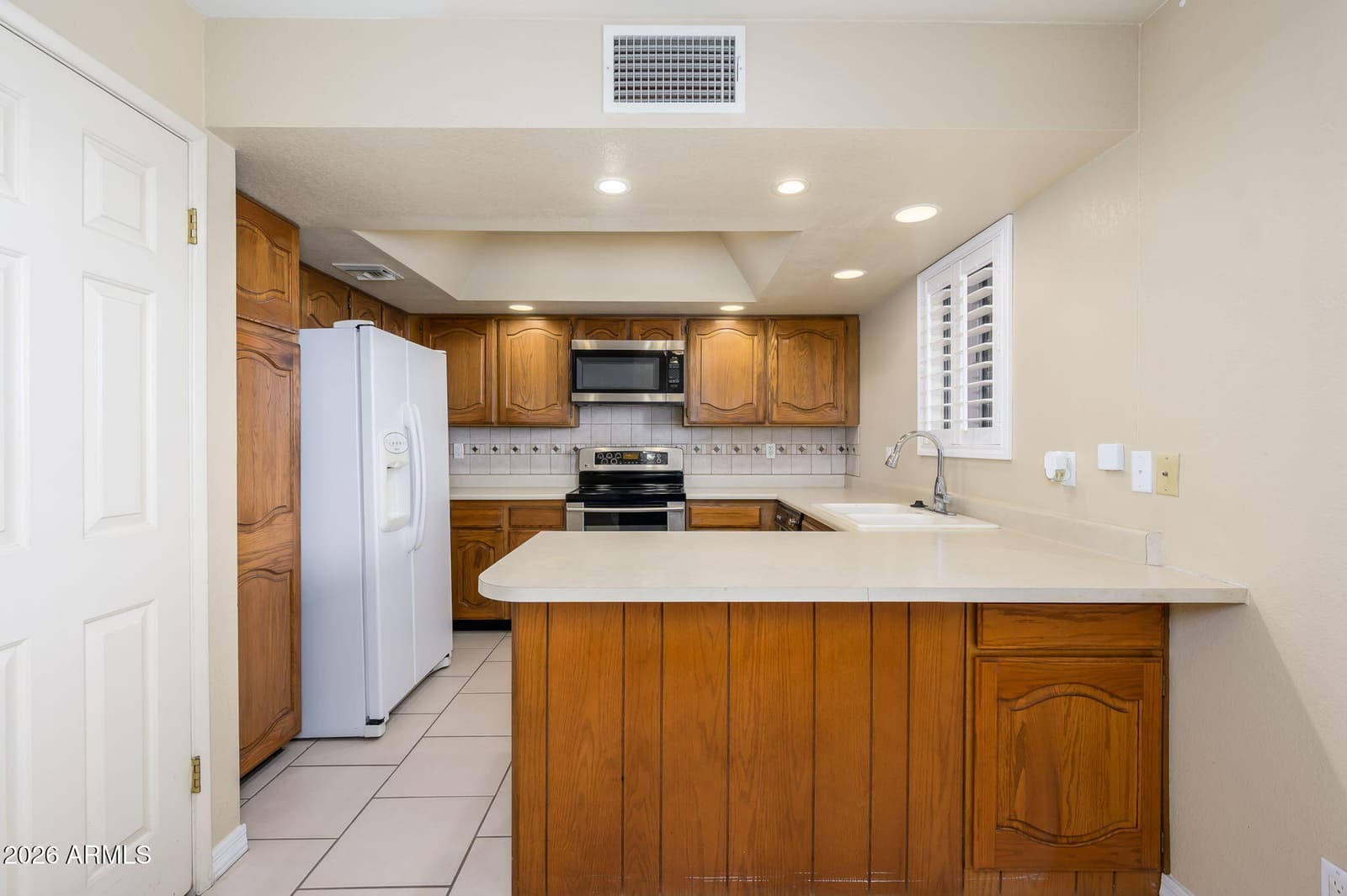 12222 N Paradise Village Parkway S 446, Phoenix, AZ 85032 — photo 8 of 36