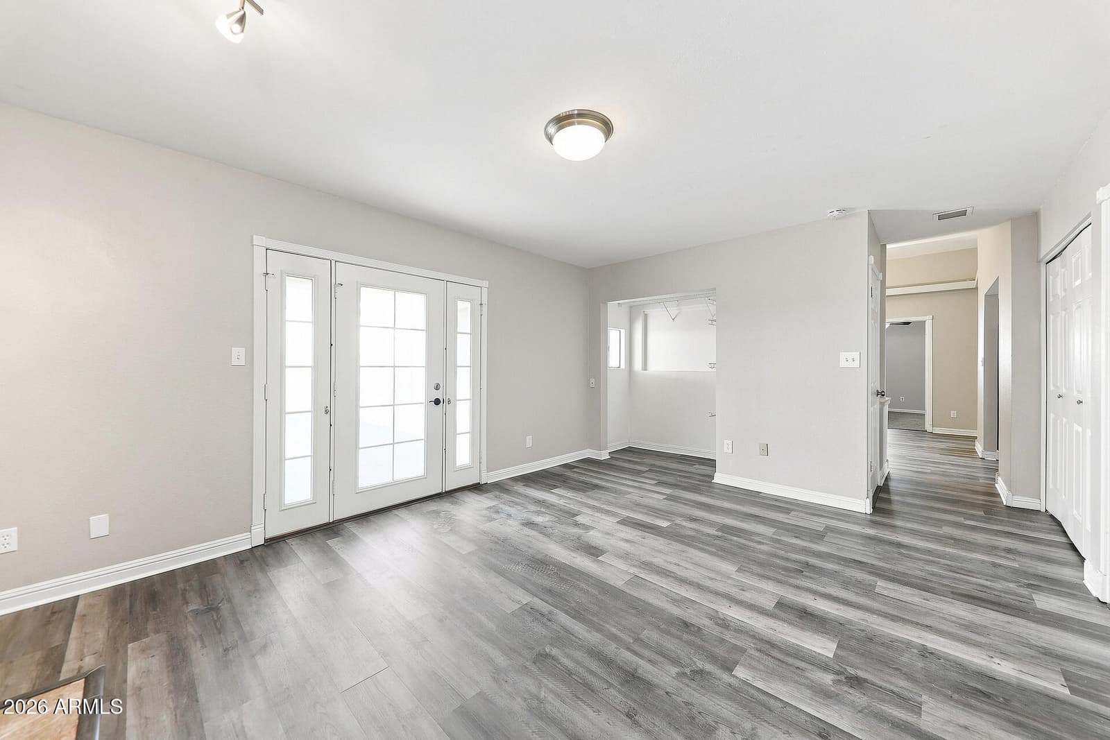 6325 W Hearn Road, Glendale, AZ 85306 — photo 10 of 21