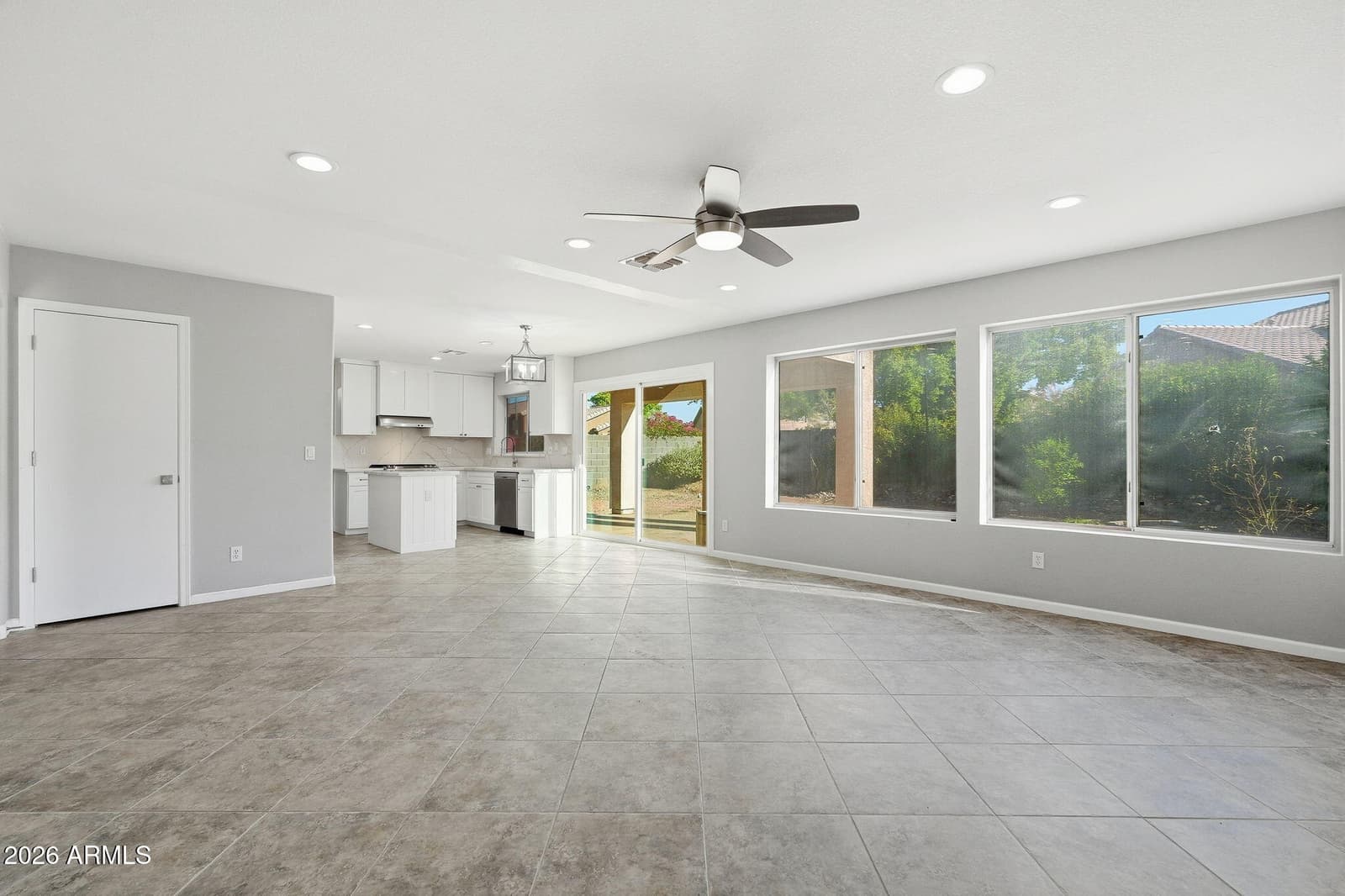 5335 W Kerry Lane, Glendale, AZ 85308 — photo 11 of 65