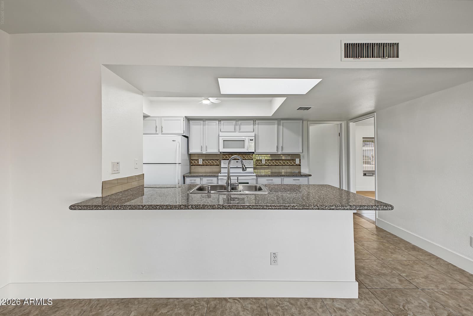 11429 S Pawnee Circle, Phoenix, AZ 85044 — photo 17 of 33