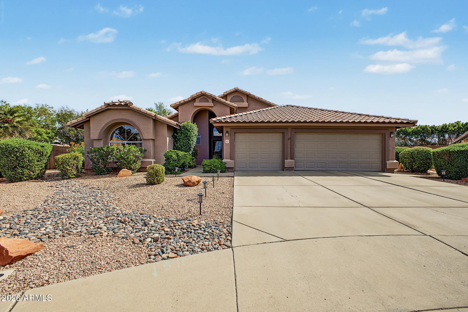 434 W MENDOZA Circle, Mesa, AZ 85210