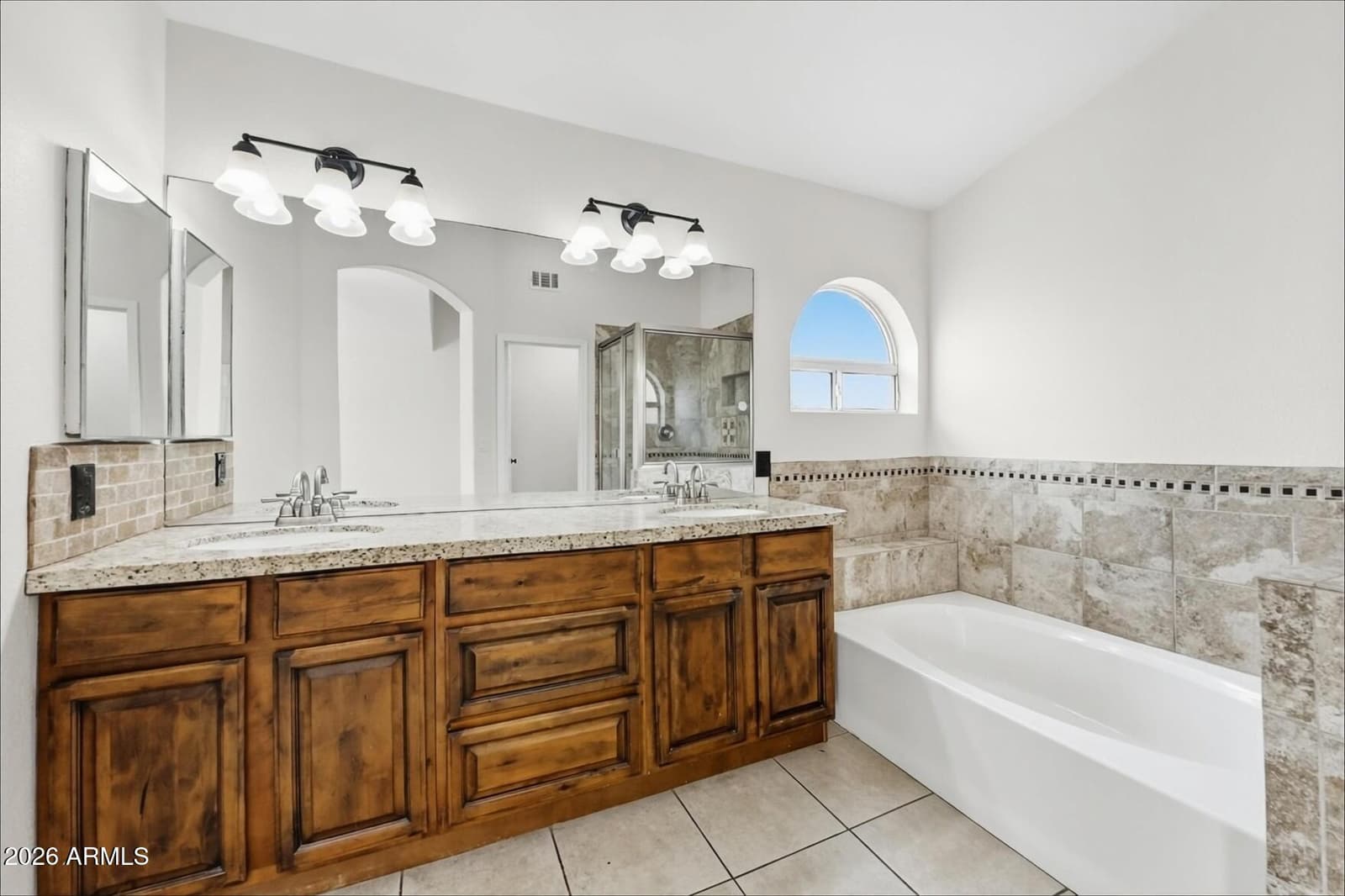 627 E Shannon Street, Chandler, AZ 85225 — photo 14 of 17