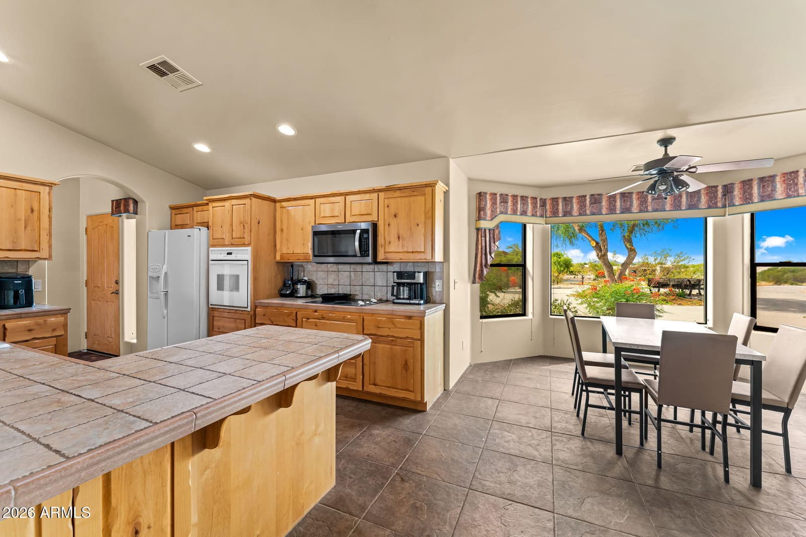 35425 S Antelope Creek Road, Wickenburg, AZ 85390 — photo 12 of 46