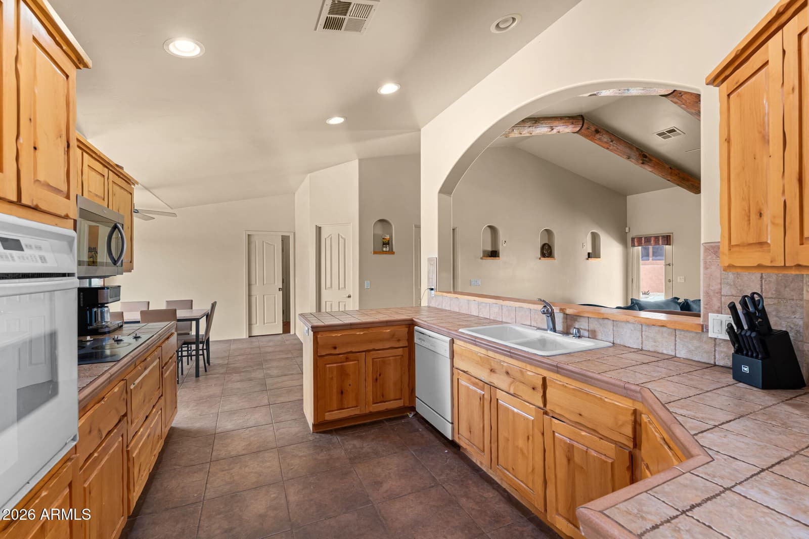 35425 S Antelope Creek Road, Wickenburg, AZ 85390 — photo 9 of 46