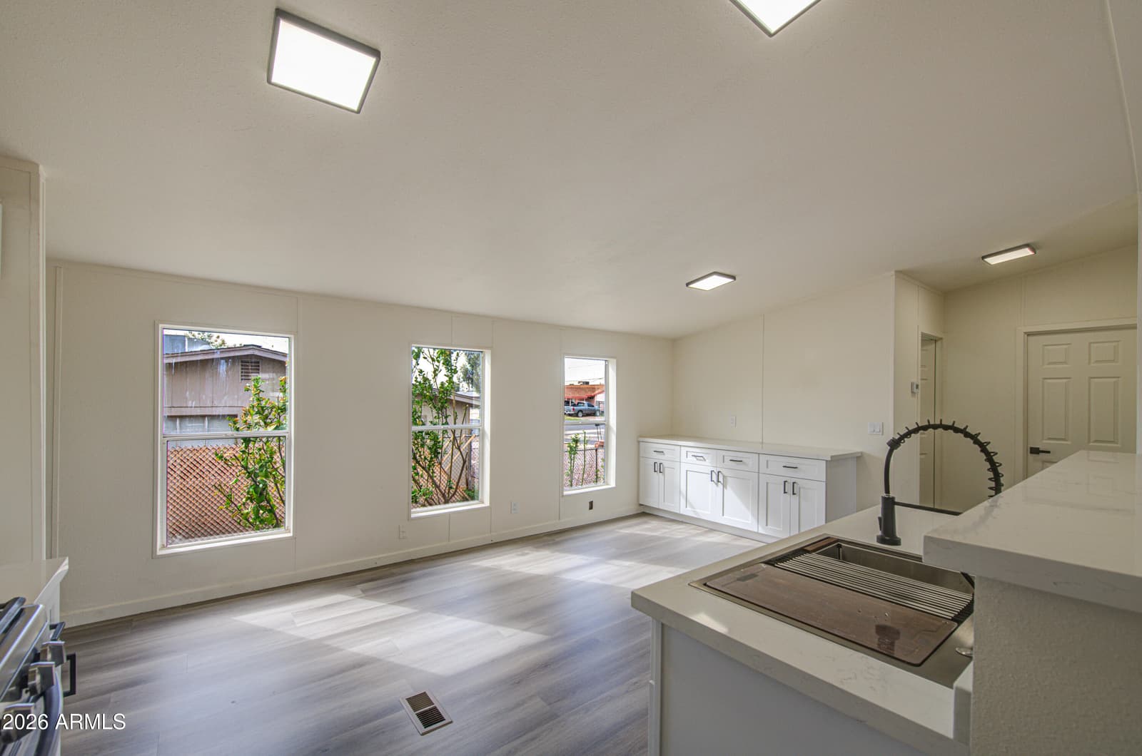 8105 E 4th Avenue, Mesa, AZ 85208 — photo 13 of 39