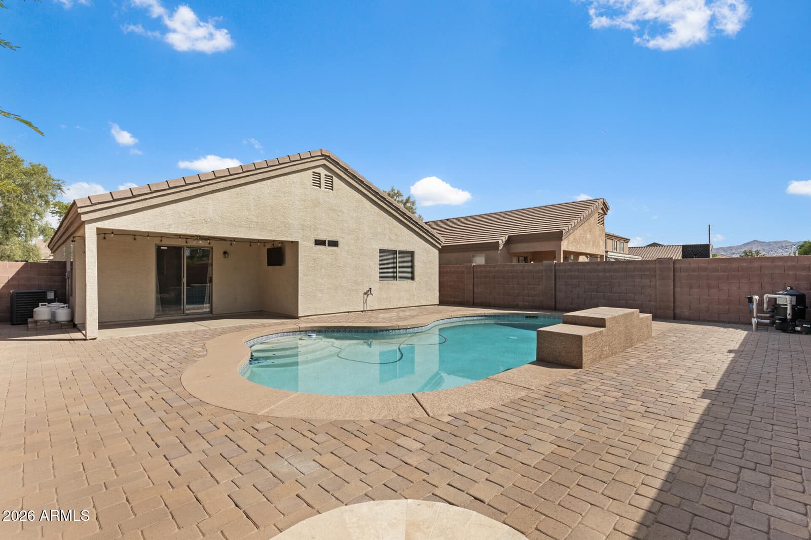 5808 S 32nd Avenue, Phoenix, AZ 85041 — photo 4 of 45