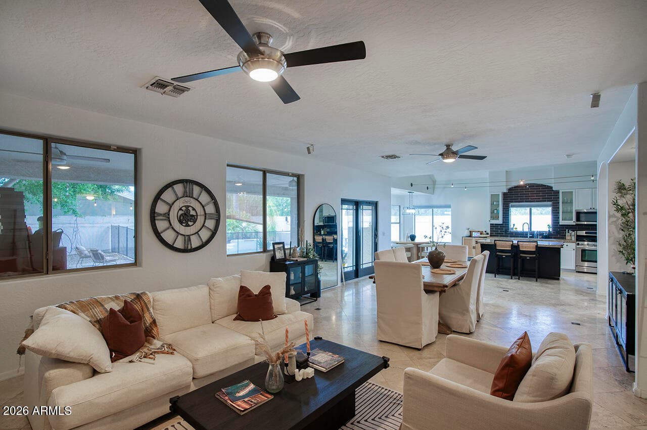 625 W Ocotillo Road, Phoenix, AZ 85013 — photo 8 of 27