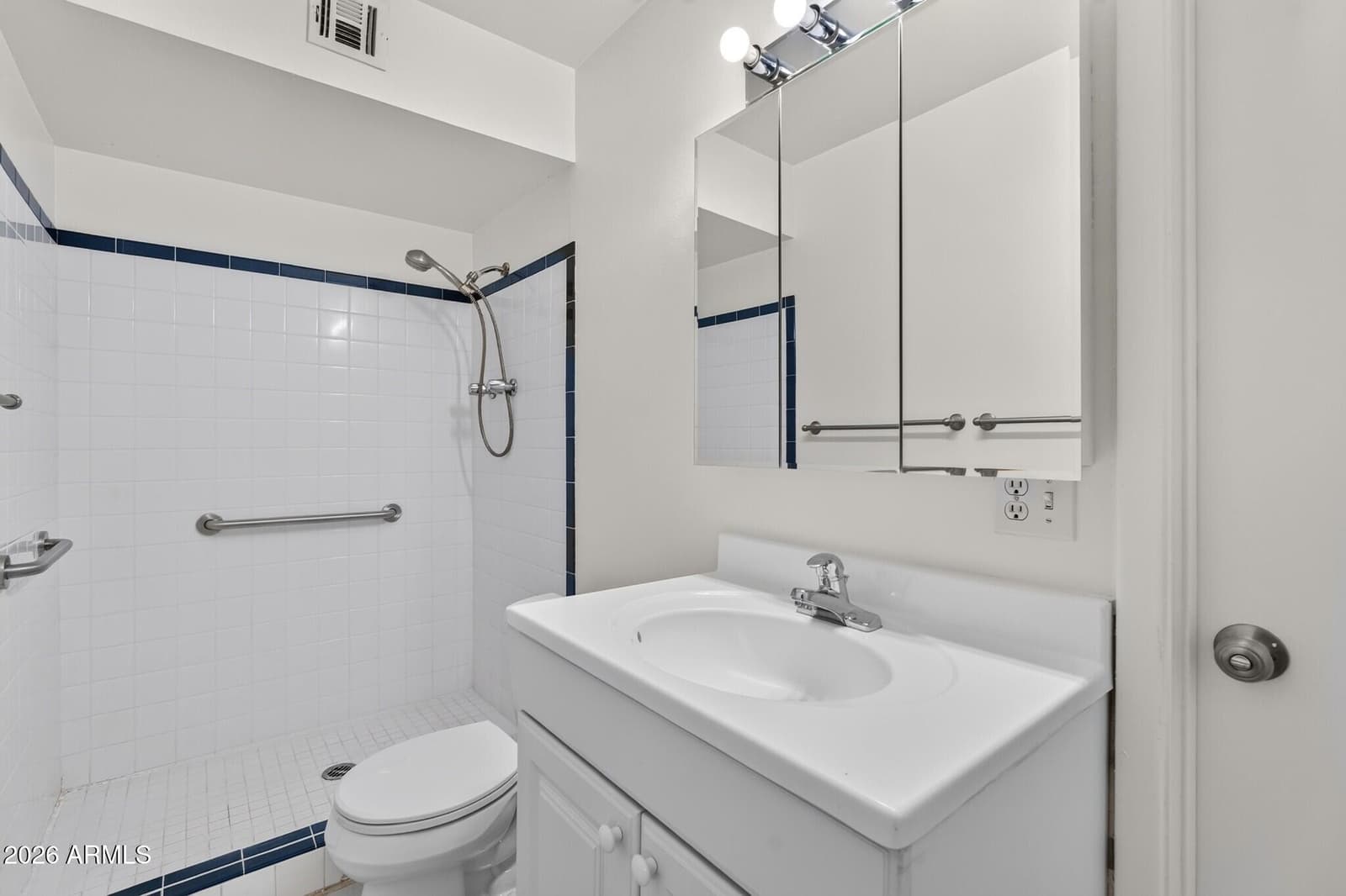 1735 N Queensbury Drive, Mesa, AZ 85201 — photo 17 of 34