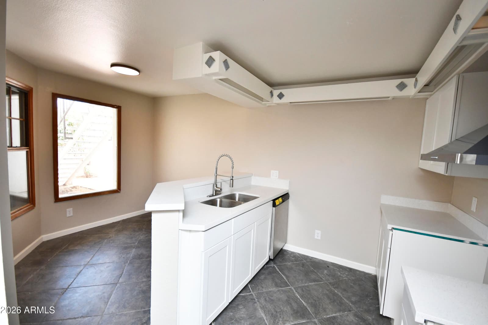 1125 W Pasadena Avenue 6, Phoenix, AZ 85013 — photo 3 of 10