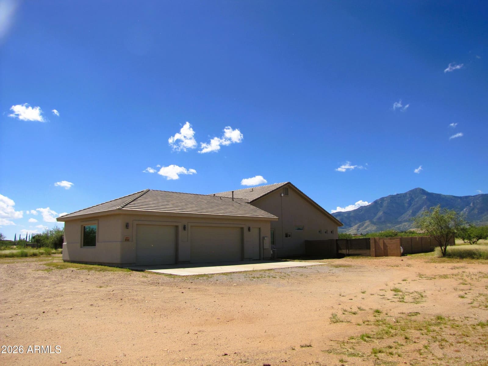 5788 S Padilla Drive, Hereford, AZ 85615 — photo 3 of 85